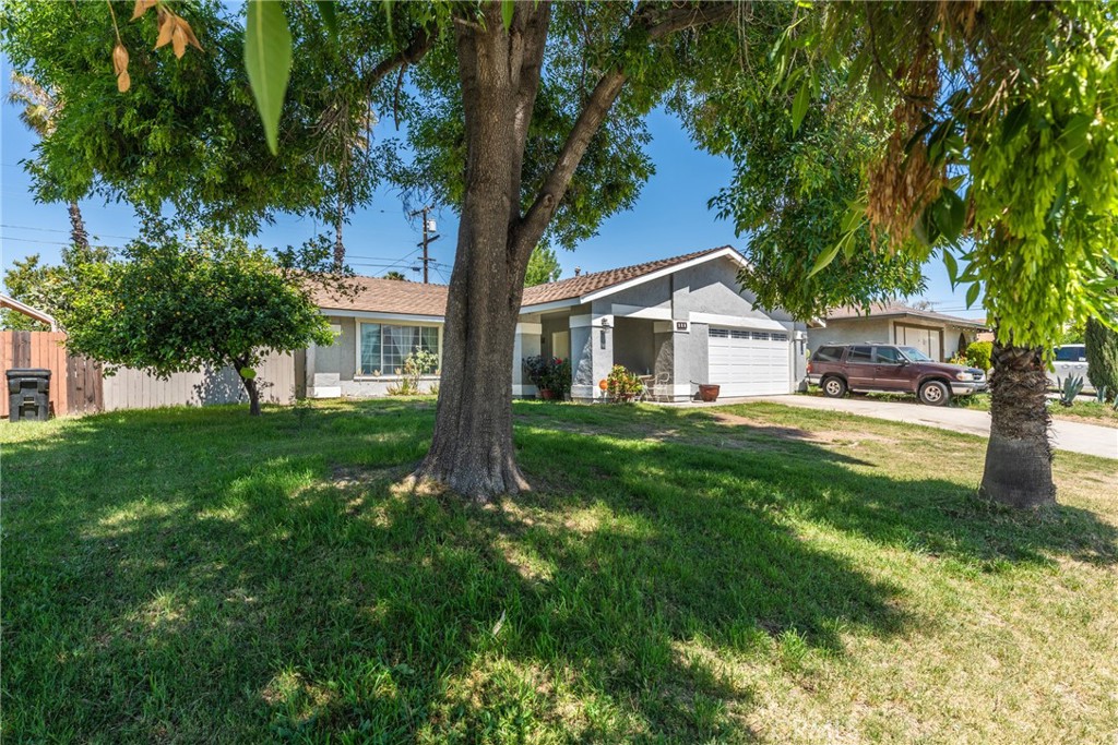 860 3rd Street Property Photo 2