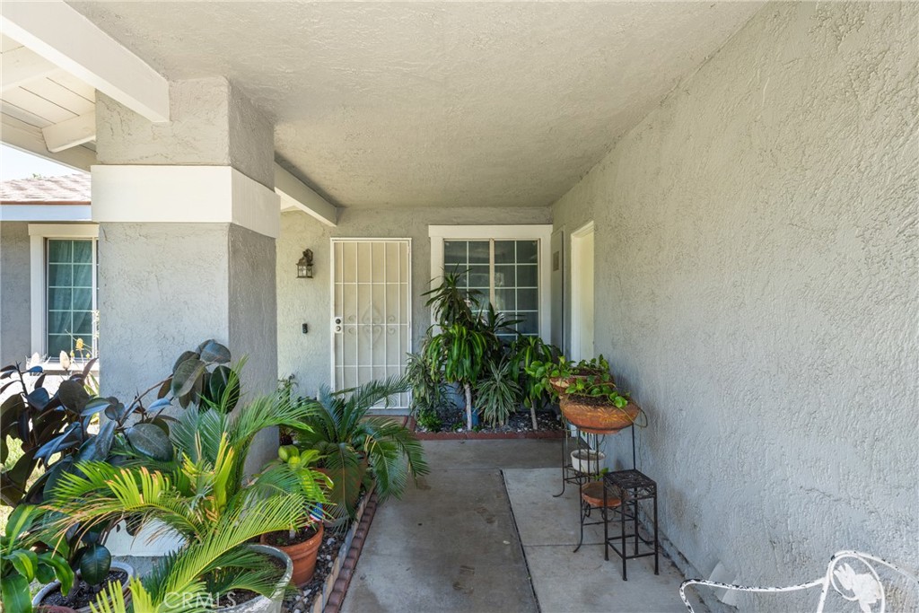 860 3rd Street Property Photo 3