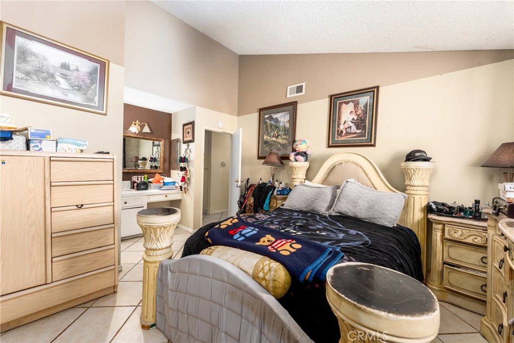 860 3rd Street Property Photo 11