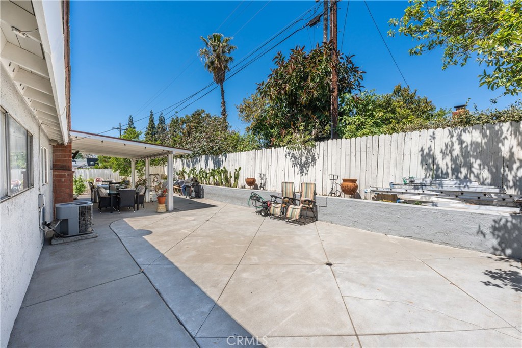860 3rd Street Property Photo 17