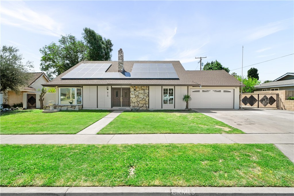 615 E Home Street Property Photo 1