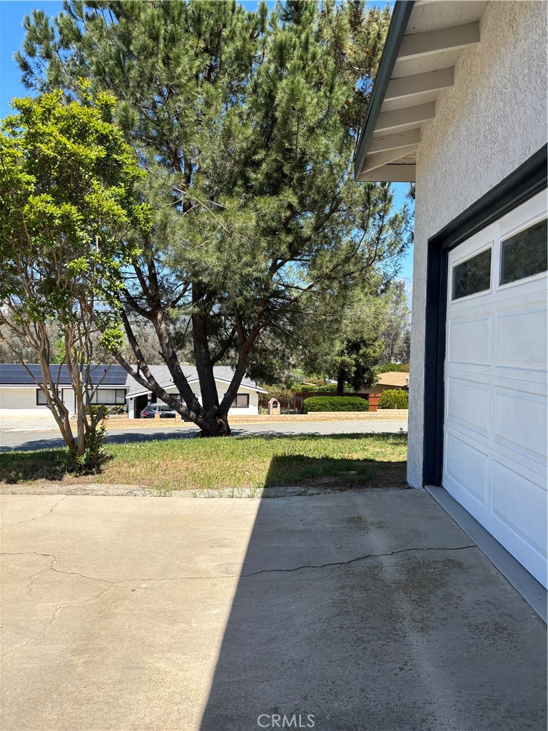 31795 Avenue N Property Photo 5