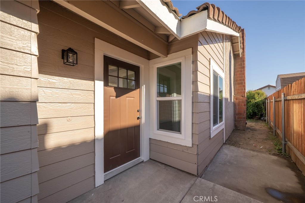 743 E Jackson Street Property Photo 5