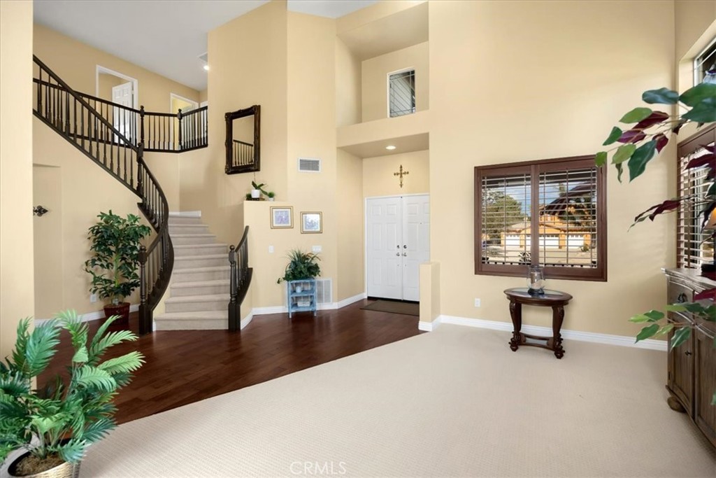 5548 Pacific Crest Place Property Photo 8