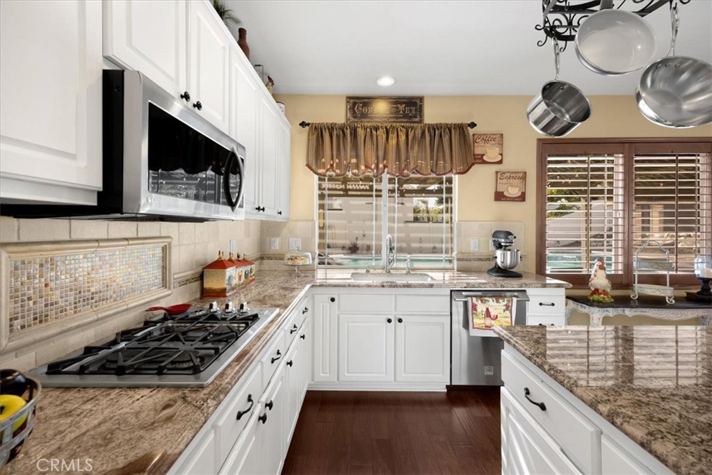 5548 Pacific Crest Place Property Photo 13