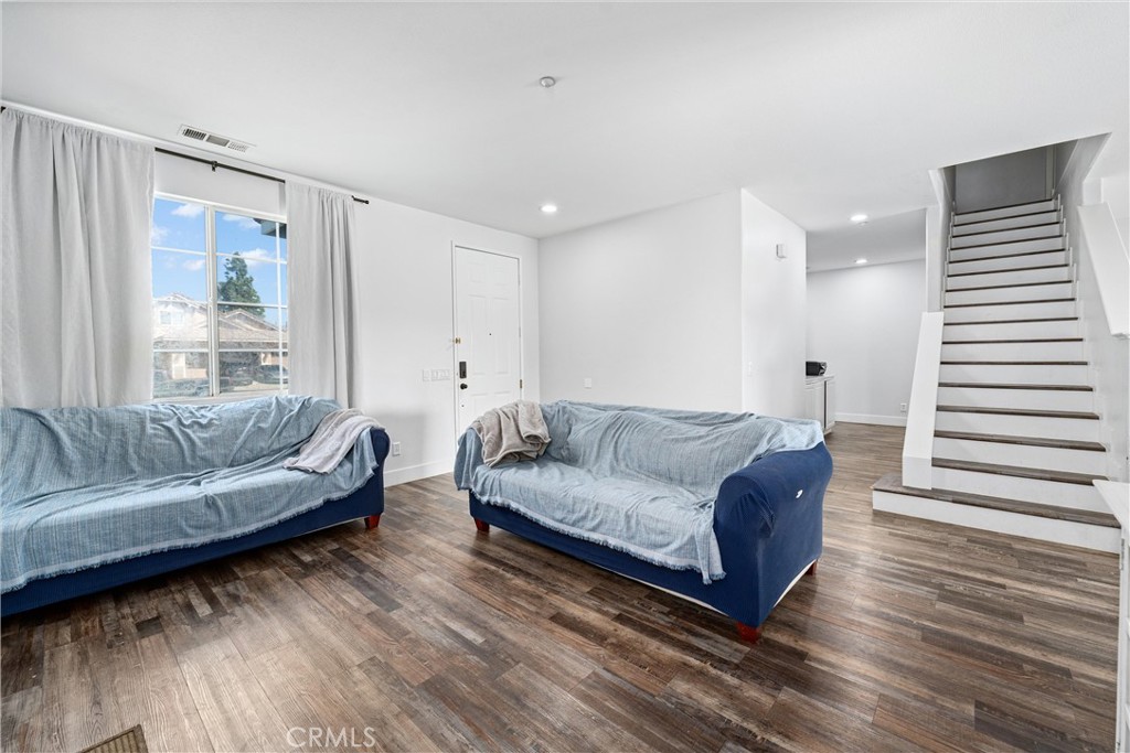 7210 Arlington Street Property Photo 8