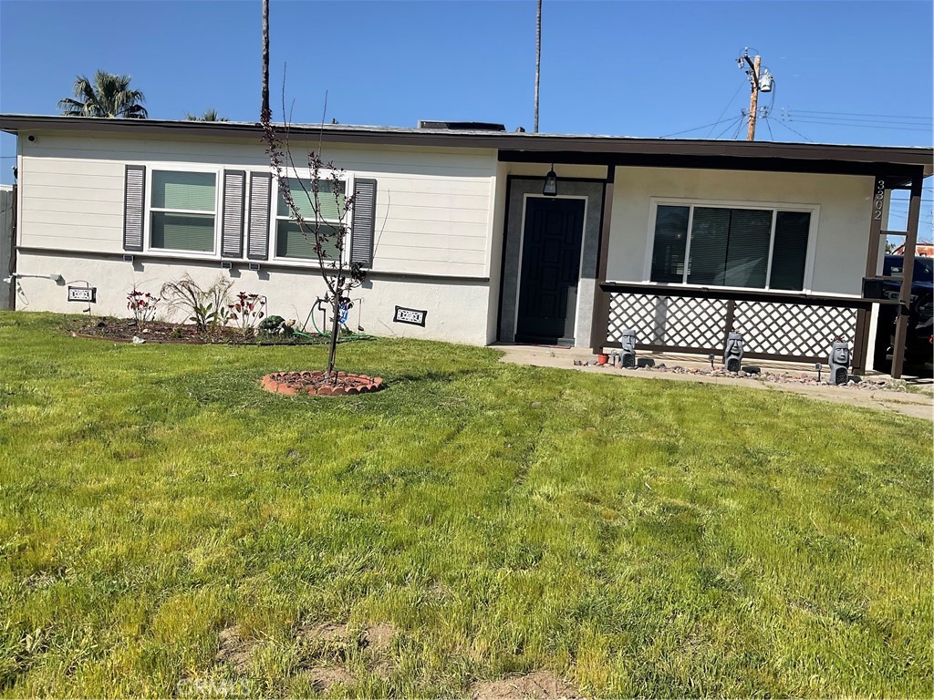 3302 N Alameda Avenue Property Photo 2