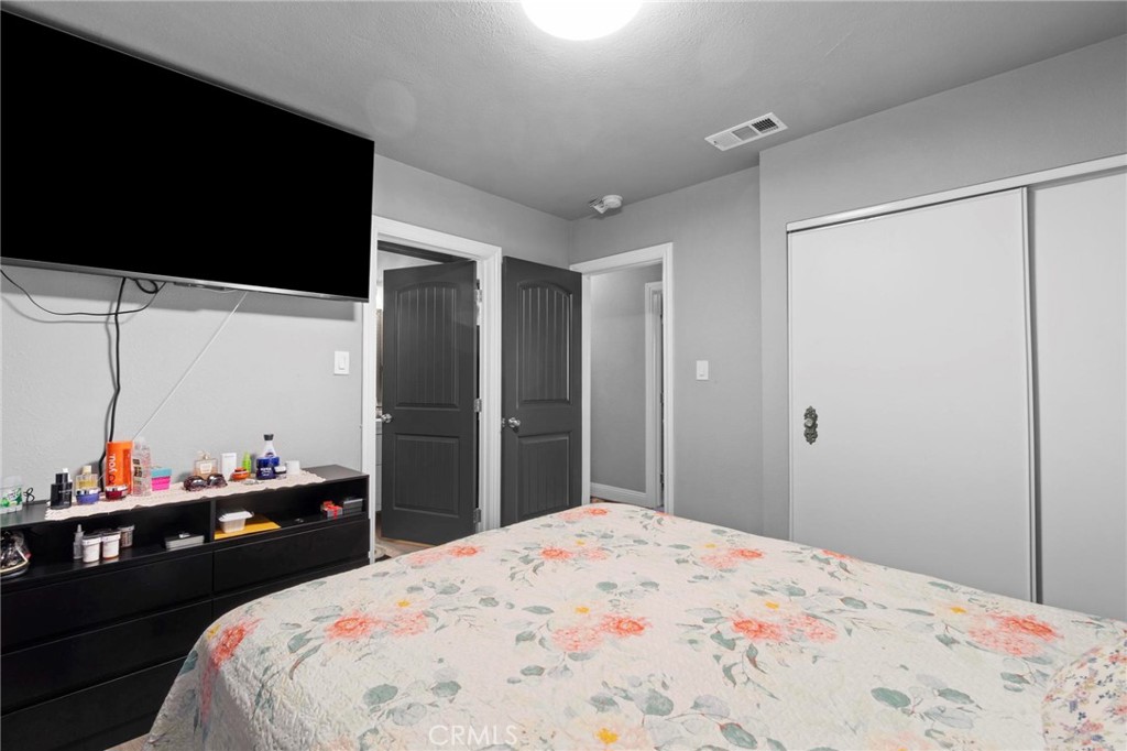 3302 N Alameda Avenue Property Photo 43