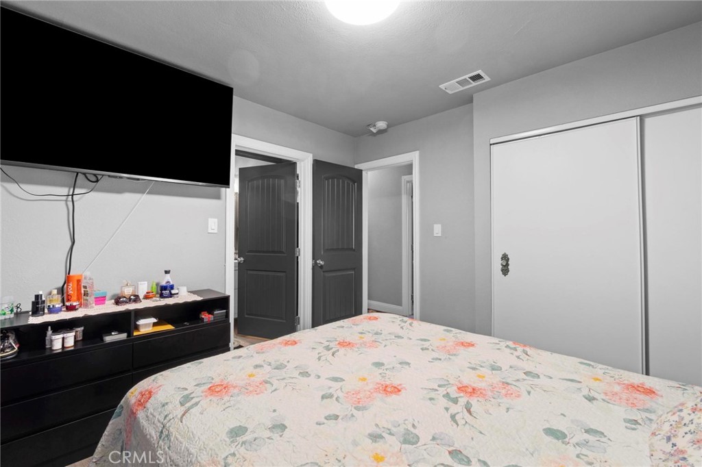 3302 N Alameda Avenue Property Photo 53