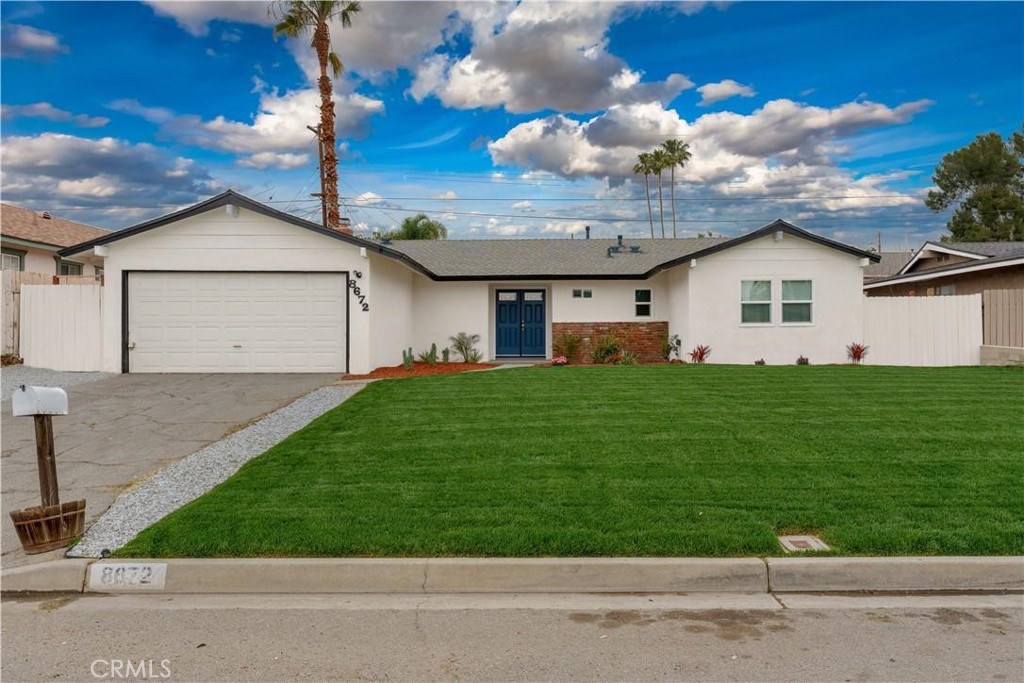 8672 La Grande Street Property Photo 3
