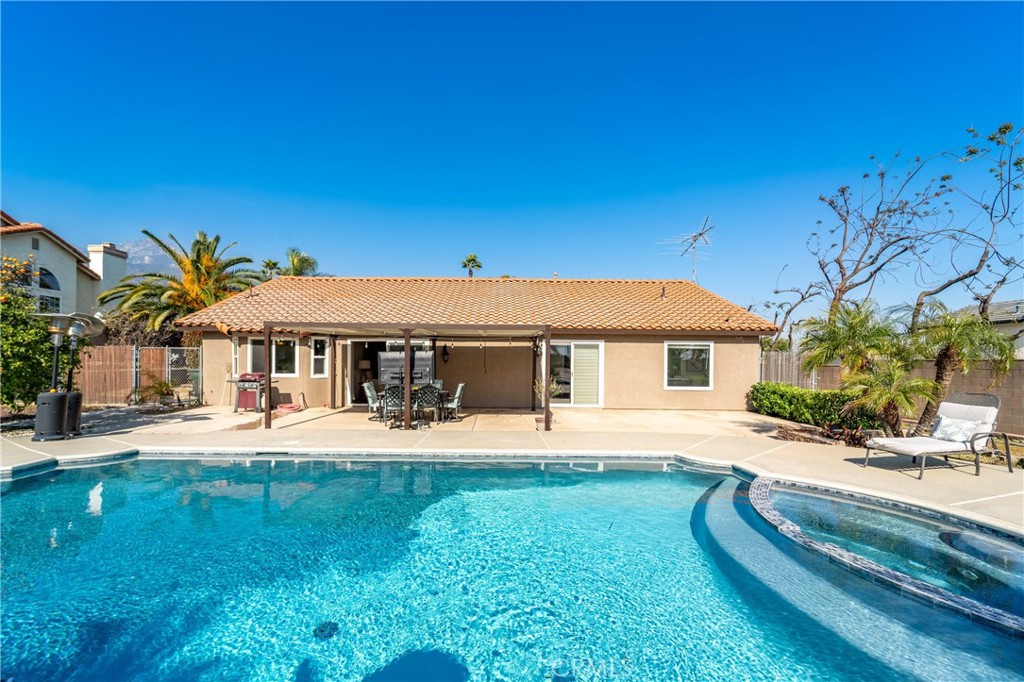 6188 Indigo Avenue Property Photo 4