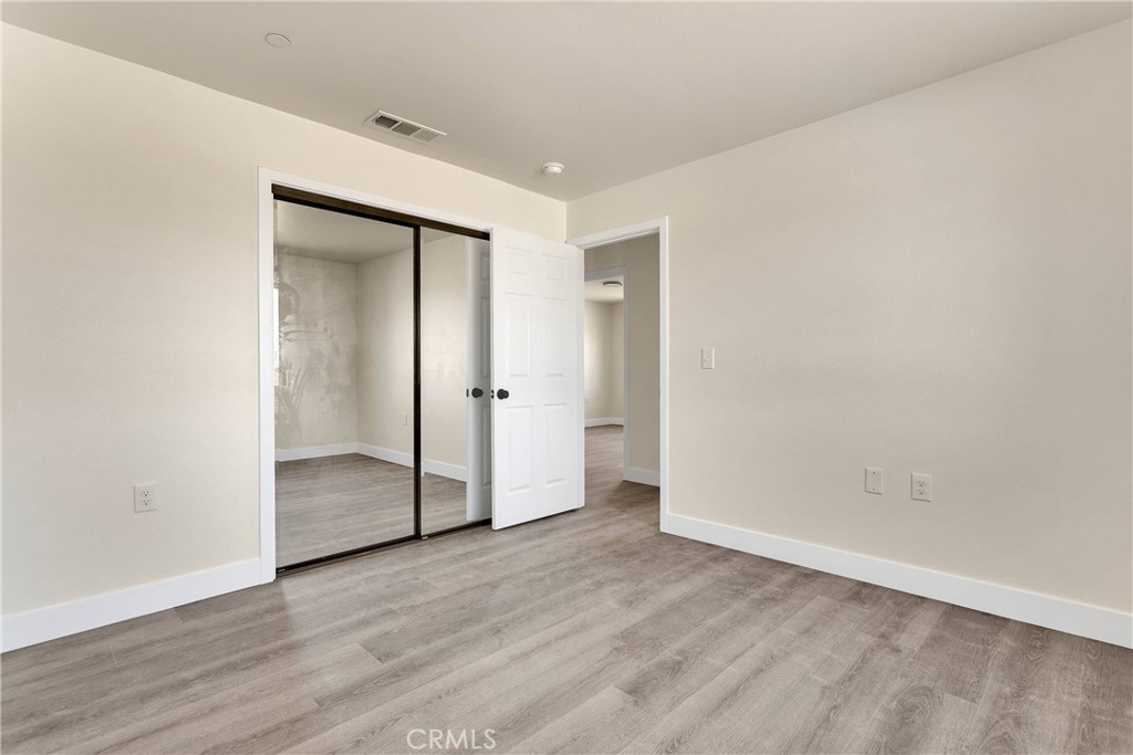 8698 Oakwood Avenue Property Photo 26