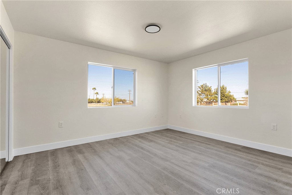 8698 Oakwood Avenue Property Photo 27