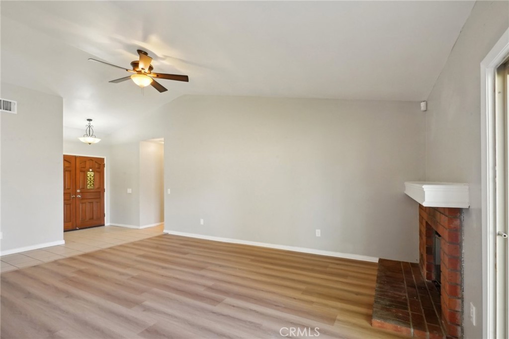 872 S Quince Avenue Property Photo 6