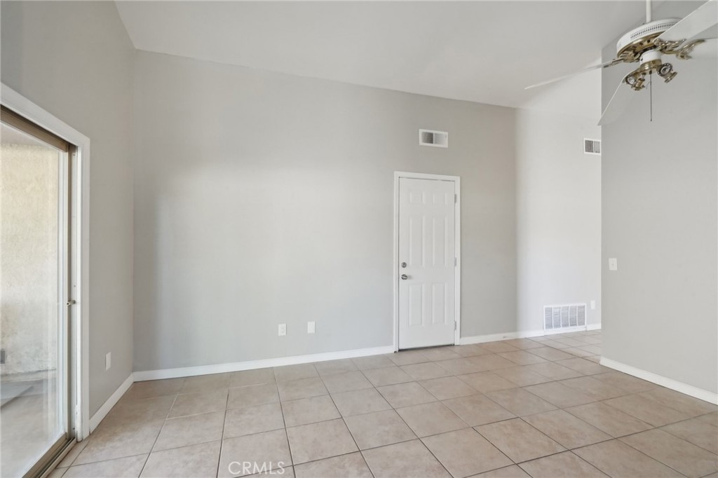 872 S Quince Avenue Property Photo 13