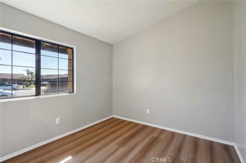 872 S Quince Avenue Property Photo 16