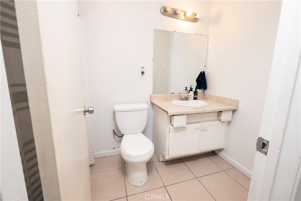 334 S Sycamore Avenue Property Photo 22