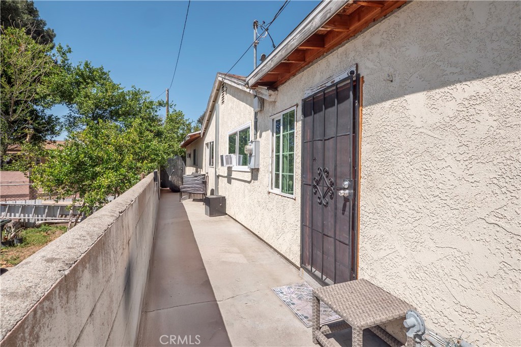 334 S Sycamore Avenue Property Photo 32