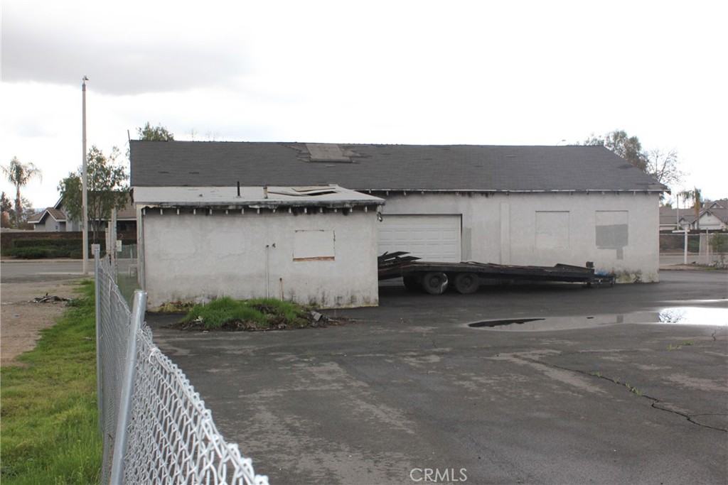 26654 Baseline Street Property Photo 6