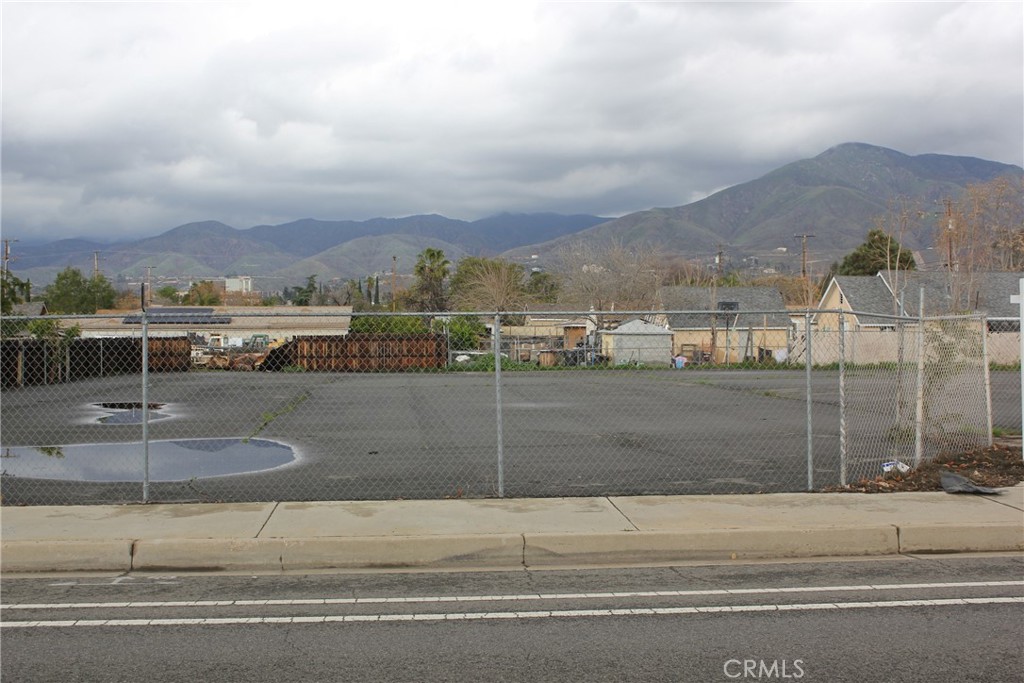 26654 Baseline Street Property Photo 14