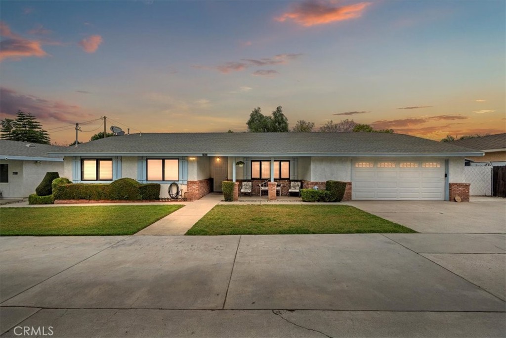 4423 N Sunflower Avenue