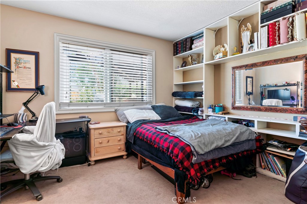 5234 Della Avenue Property Photo 15