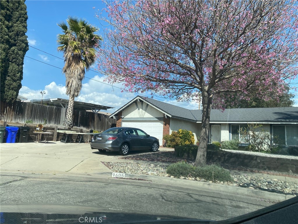 9605 Emerald Court Property Photo 1