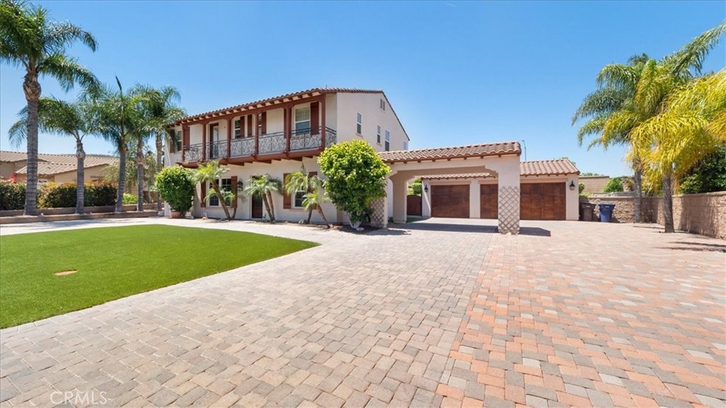 5969 Via Las Nubes Property Photo 1