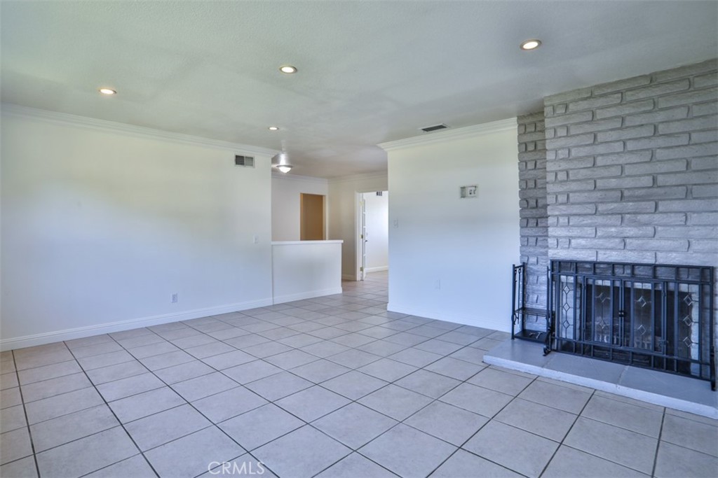 9401 Hemlock Street Property Photo 9