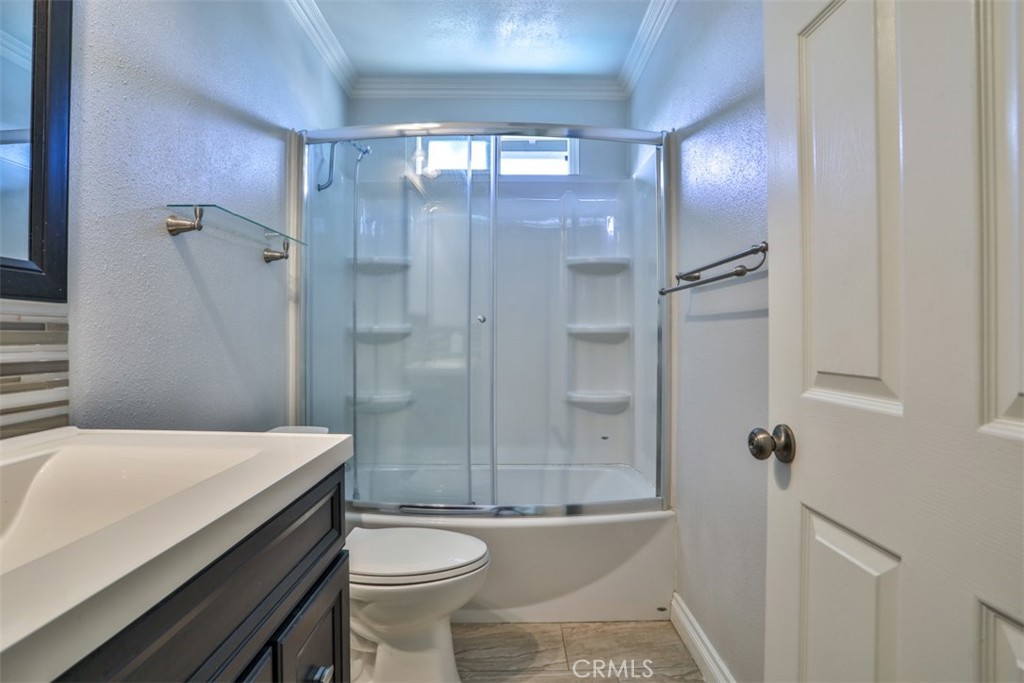 9401 Hemlock Street Property Photo 19