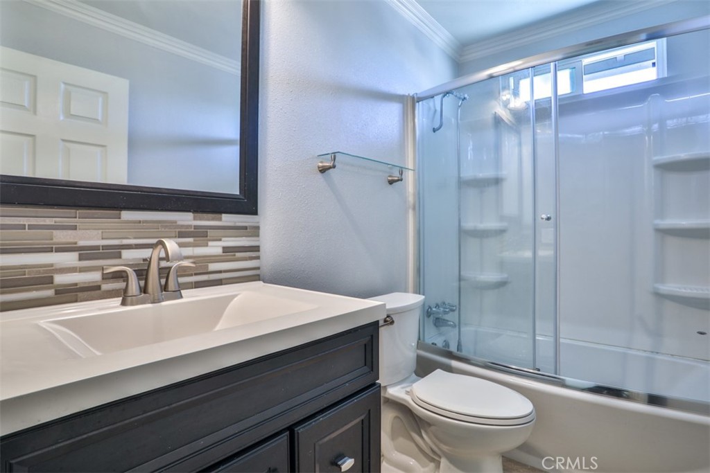 9401 Hemlock Street Property Photo 20