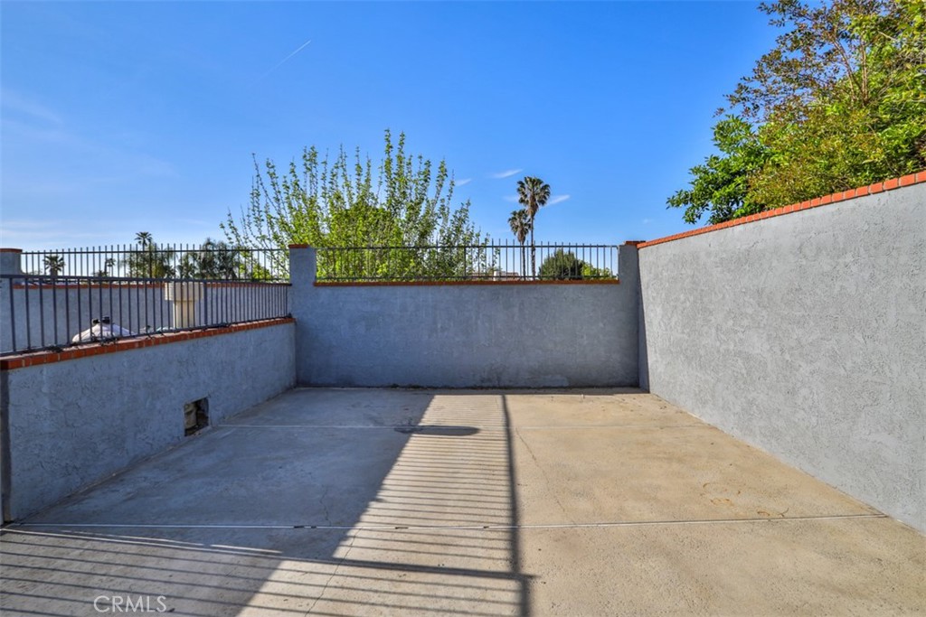 9401 Hemlock Street Property Photo 28