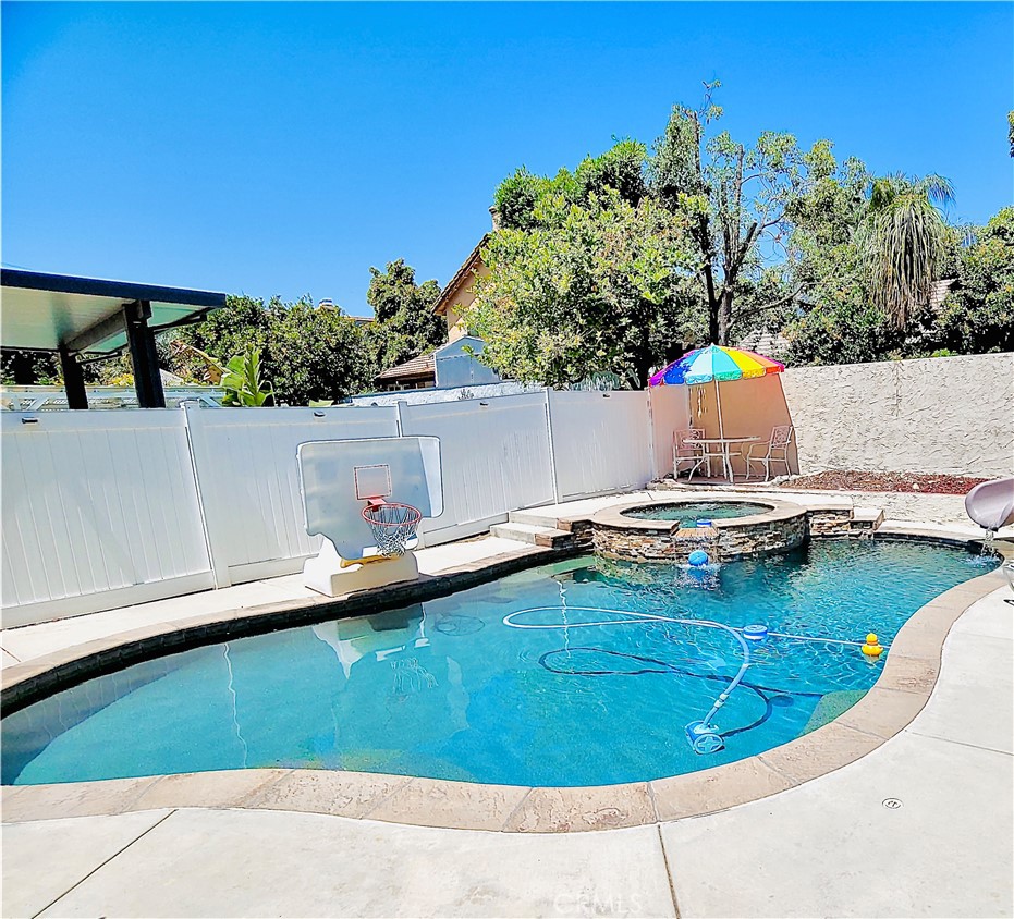 13482 Banning Street Property Photo 3
