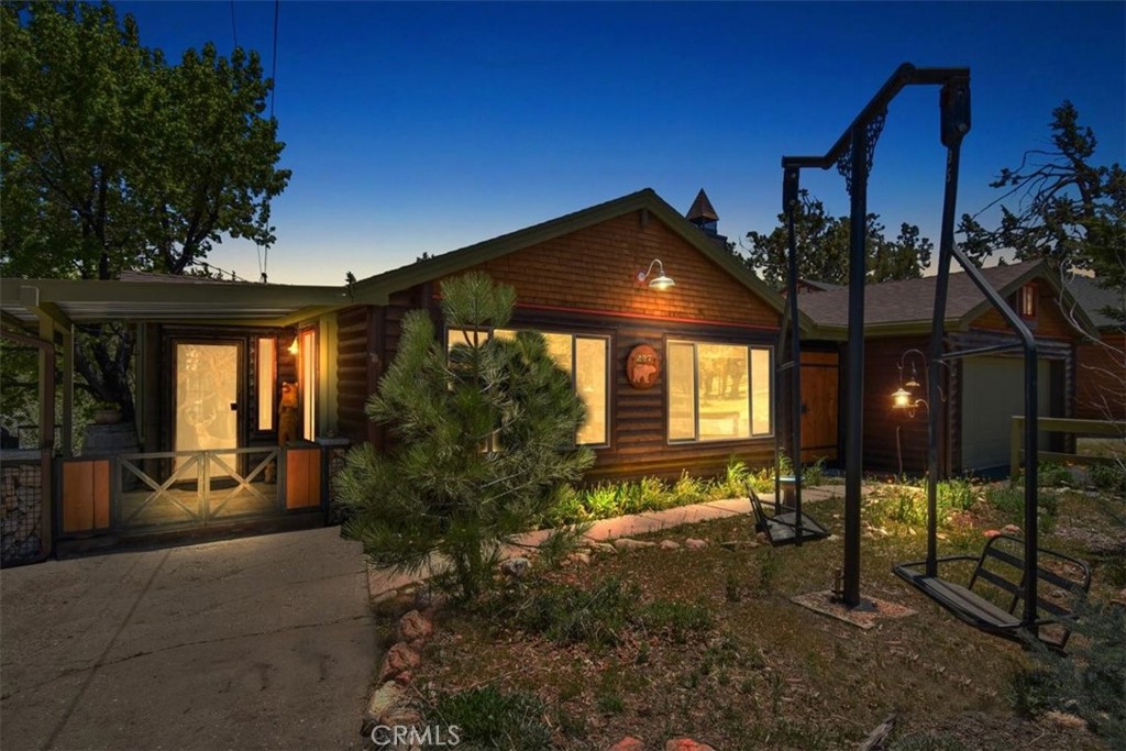 227 Santa Barbara Avenue Property Photo