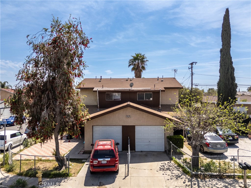 161 W Wilson Street, Property Photo 3