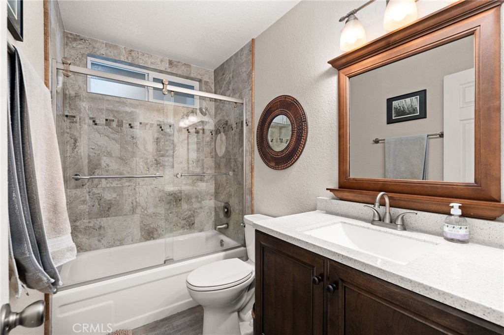 9966 Roberds Court Property Photo 16