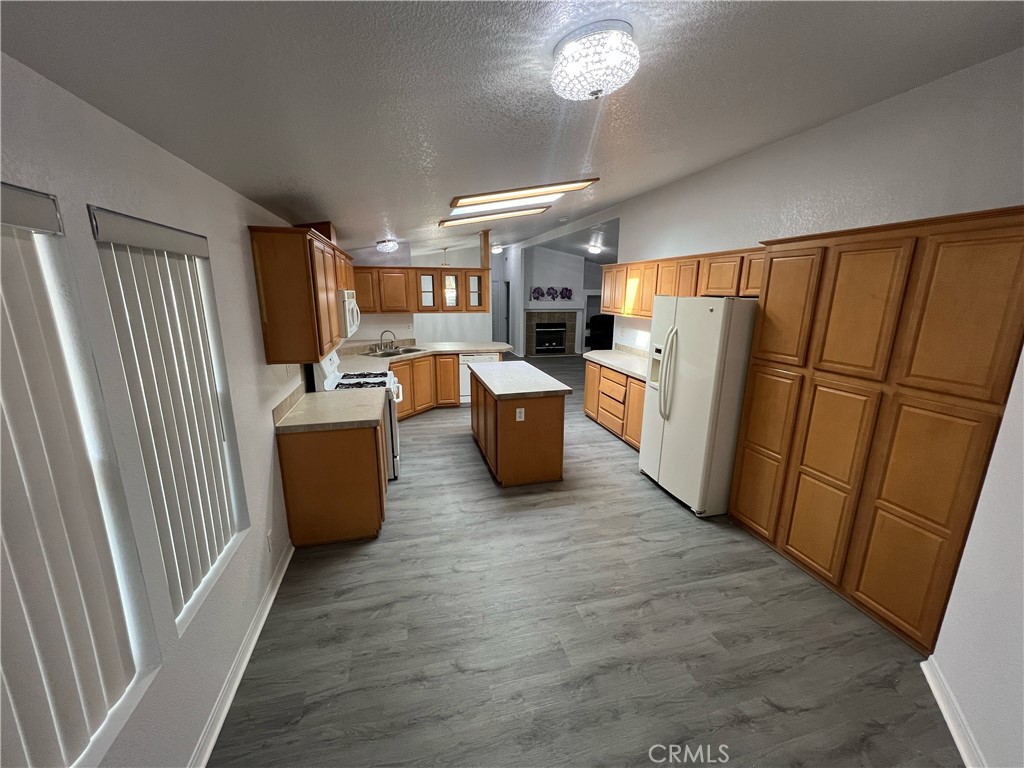 200 W San Bernardino Avenue 100 Property Photo 9