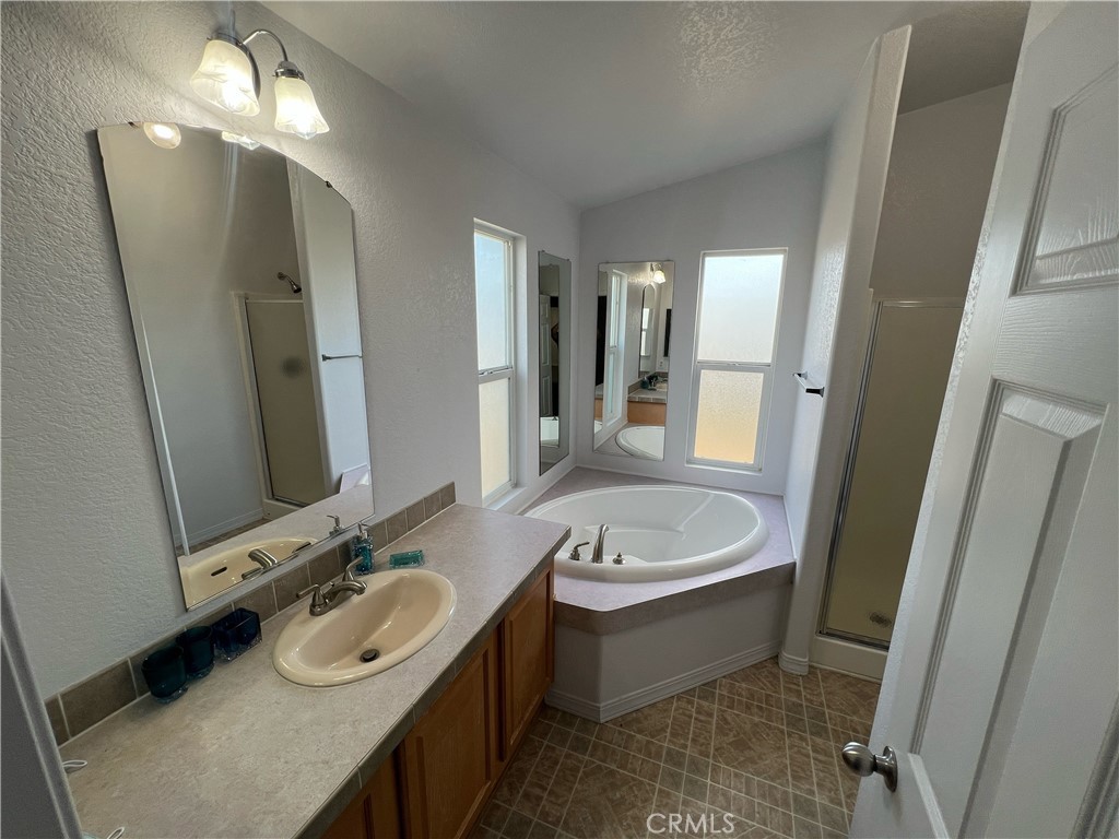 200 W San Bernardino Avenue 100 Property Photo 19