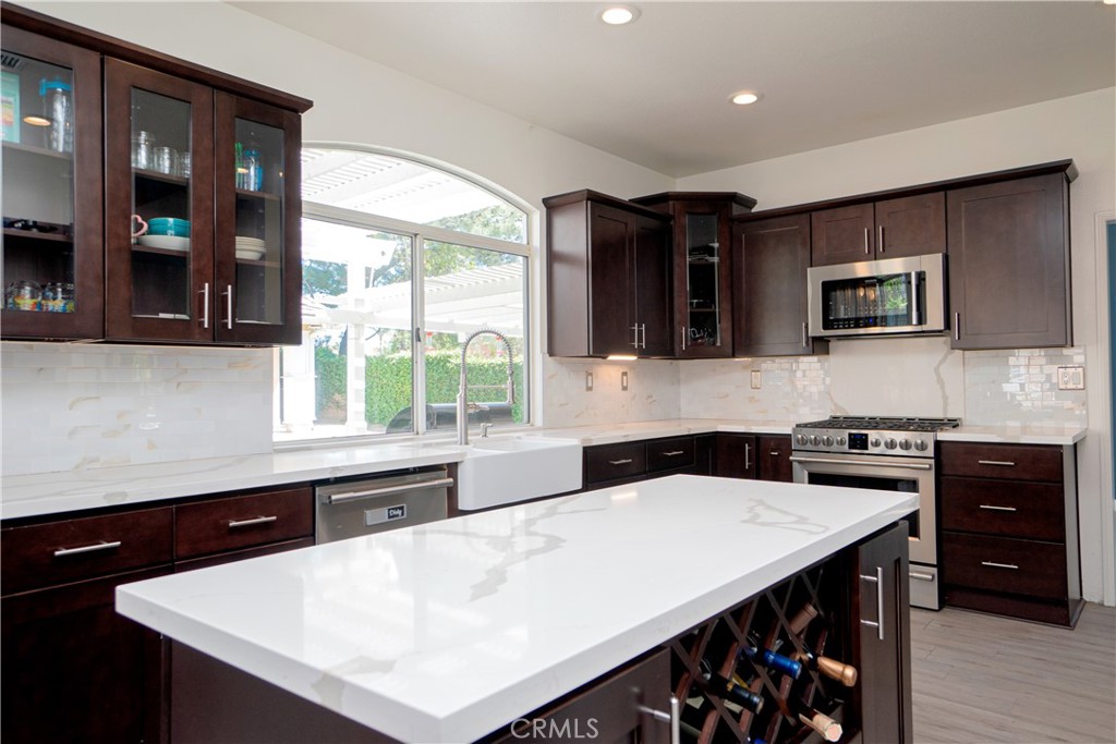 5757 Campanella Place Property Photo 7