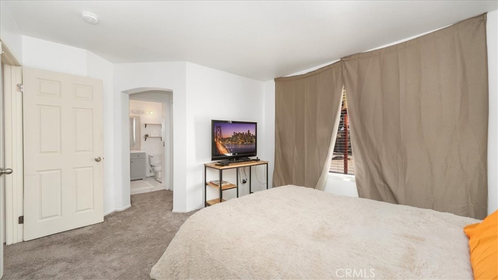 10738 Plainfield Street E Property Photo 10