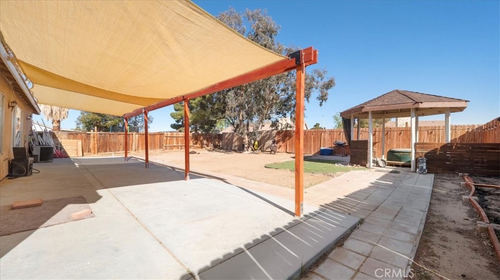 10738 Plainfield Street E Property Photo 17