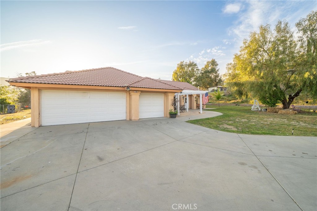 1108 Richmond Hill Court Property Photo 4