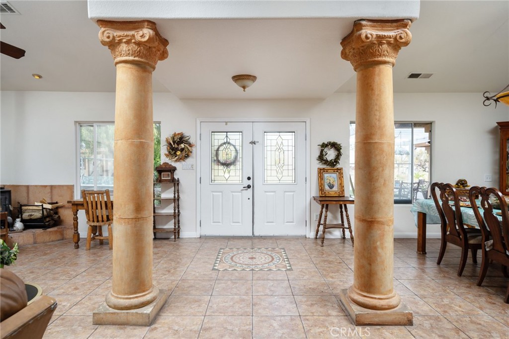 1108 Richmond Hill Court Property Photo 7
