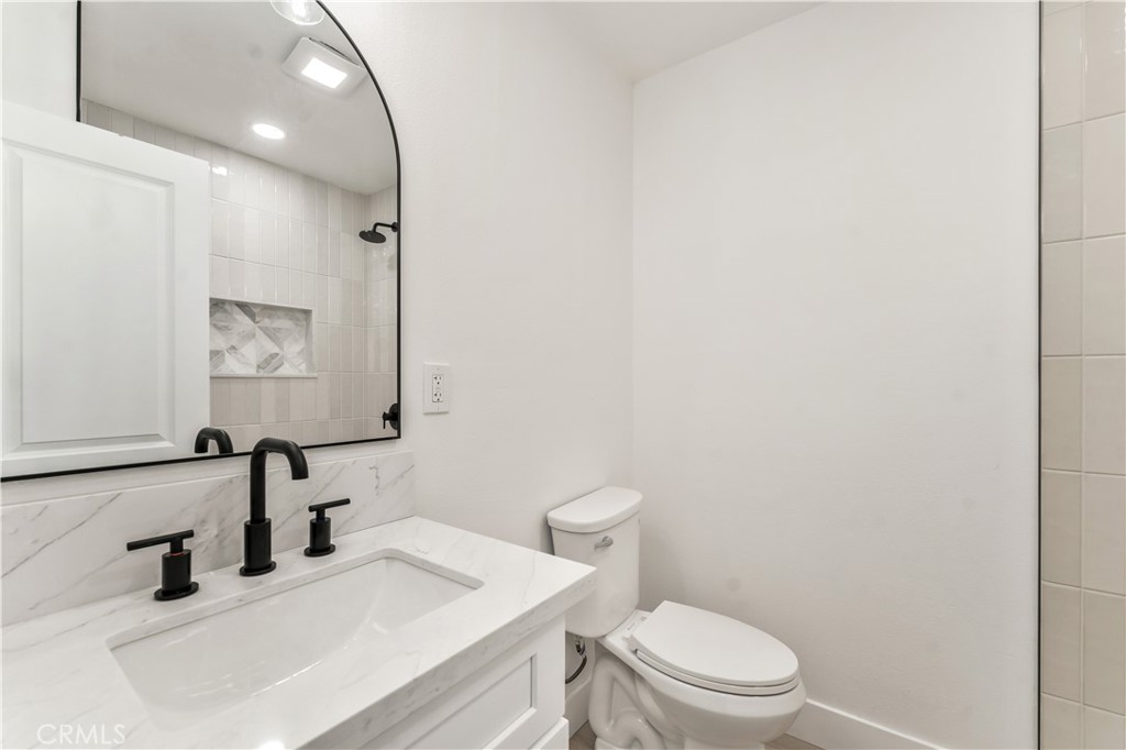 7149 Fairfax Drive Property Photo 14