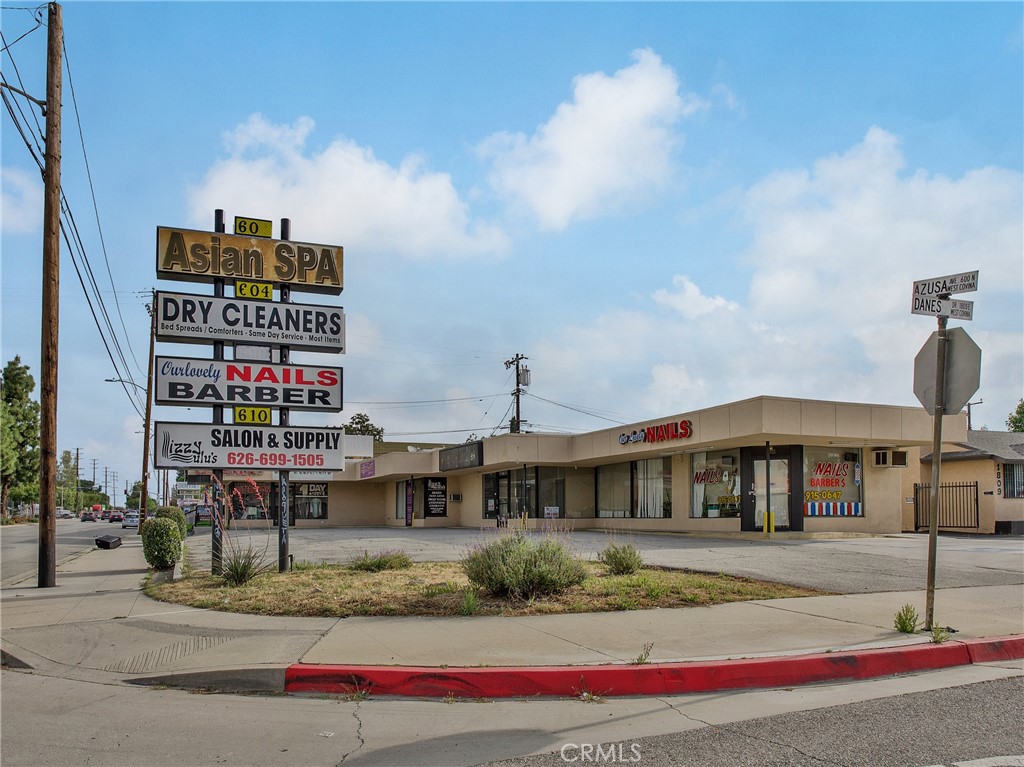 610 N Azusa Avenue Property Photo 2