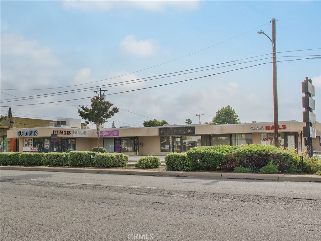 610 N Azusa Avenue Property Photo 7