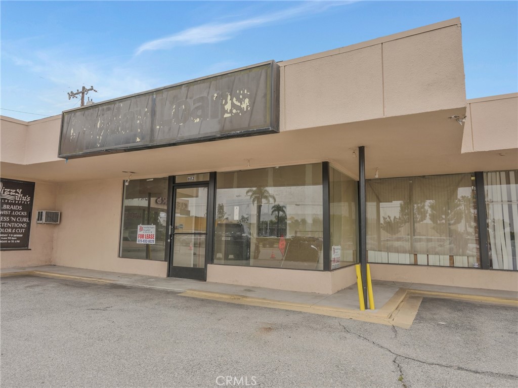 610 N Azusa Avenue Property Photo 9