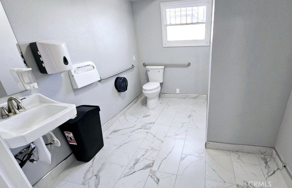 610 N Azusa Avenue Property Photo 22