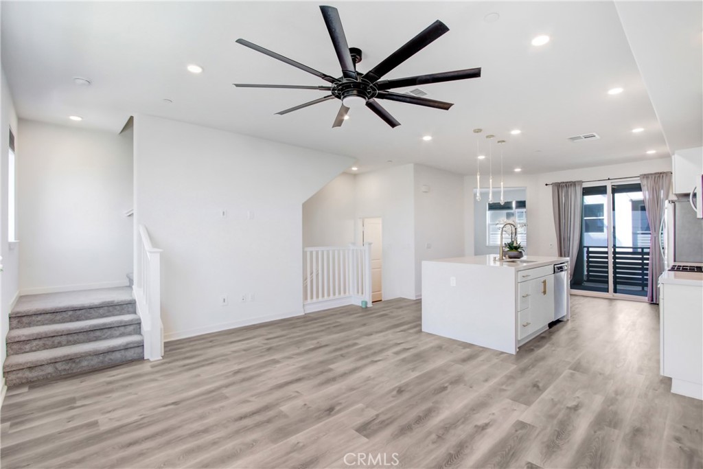 11035 Serene Drive Property Photo 6
