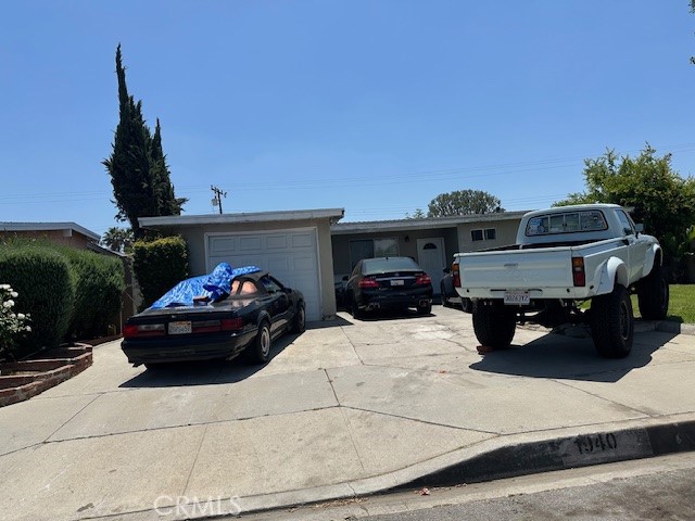 1940 E Walnut Creek